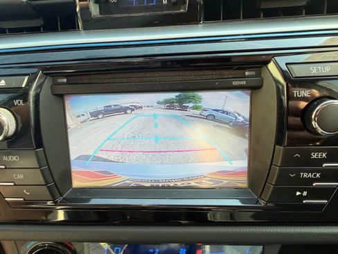 Used 2015 Toyota Corolla S image 17