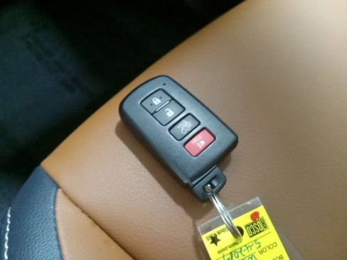 Used 2017 Toyota RAV4 Limited w/ Protection Package image 37