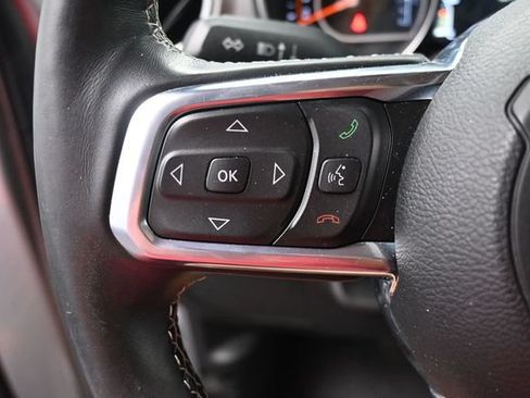 Used 2020 Jeep Wrangler Unlimited Sahara AWD/4WD image 25