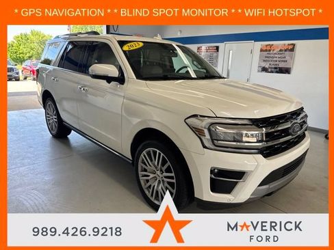 Used 2023 Ford Expedition Limited AWD/4WD image 3