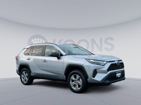 Used 2024 Toyota RAV4 LE image 14