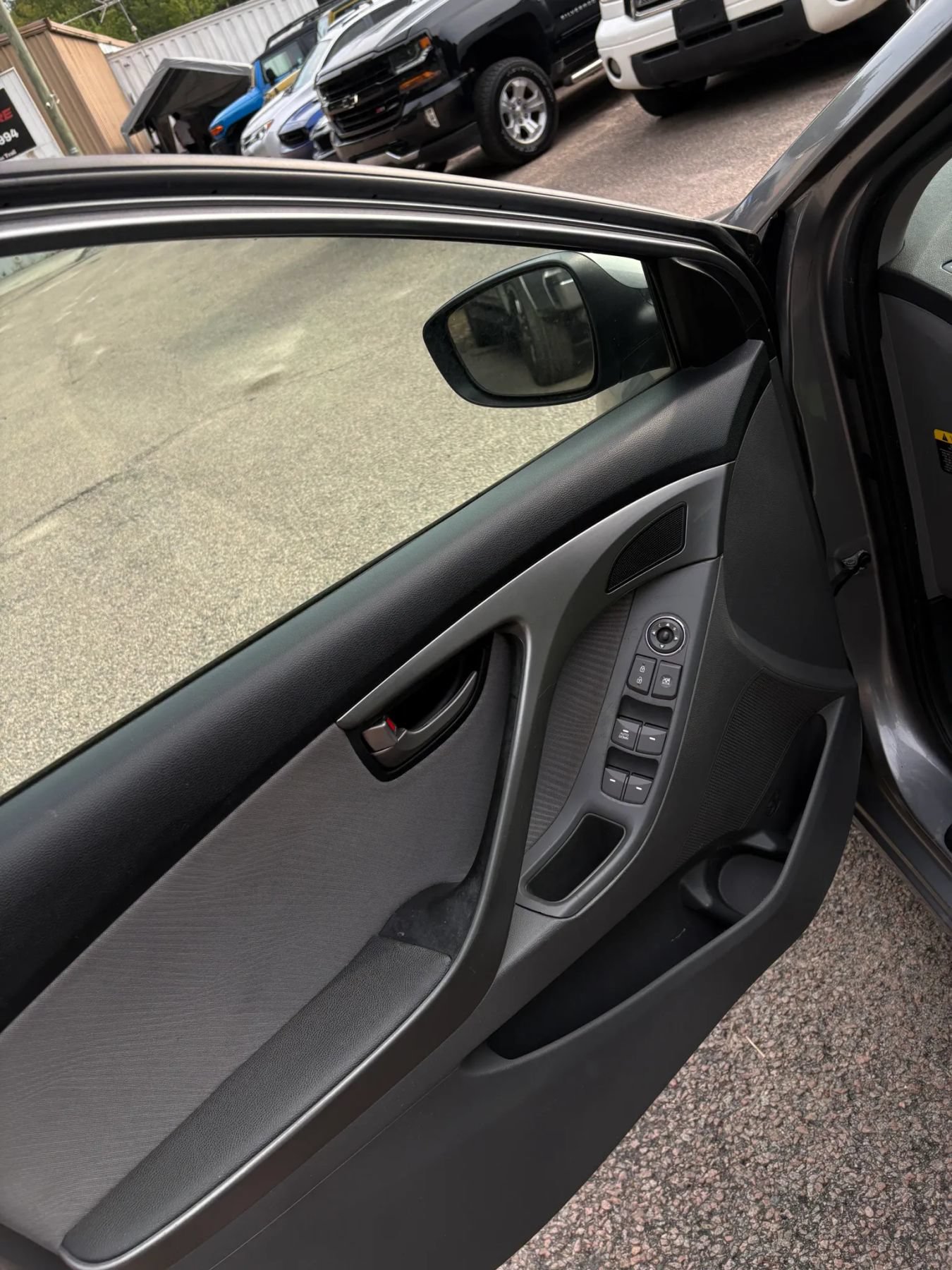 Used 2012 Hyundai Elantra GLS w/ Preferred Pkg 3 FWD image 31