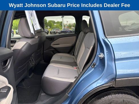 Used 2025 Subaru Forester Premium AWD/4WD image 25