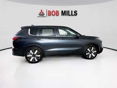 New 2026 Mitsubishi Outlander SE FWD image 8