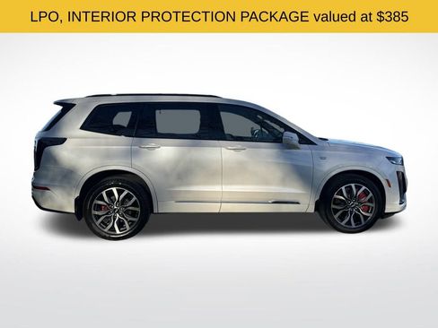 Used 2023 Cadillac XT6 Sport w/ Technology Package image 6