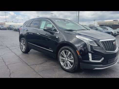 Certified 2024 Cadillac XT5 Premium Luxury w/ LPO, Floor Liner Package AWD/4WD image 2