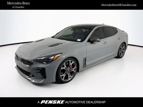Used 2020 Kia Stinger GT2 RWD image 1