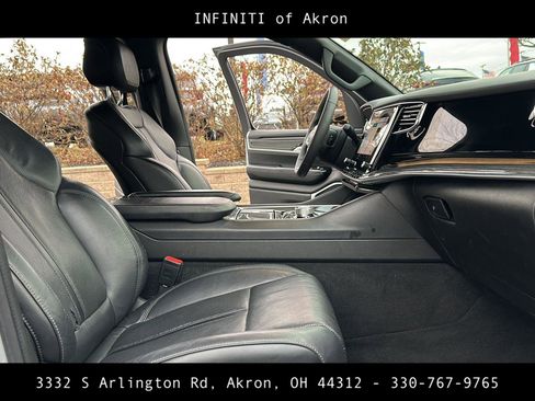 Used 2022 Jeep Wagoneer Series III w/ Flexible Seating Group image 27