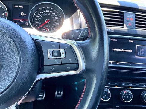 Used 2017 Volkswagen GTI Autobahn FWD image 29