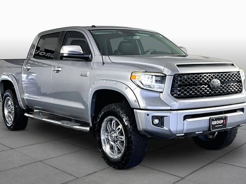 Used 2018 Toyota Tundra Platinum image 3