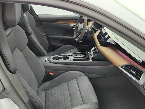 Used 2024 Audi e-tron GT Prestige w/ Prestige Package image 24