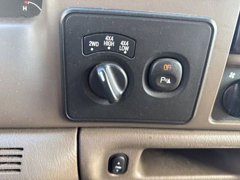 Used 2003 Ford F350 XL AWD/4WD image 25