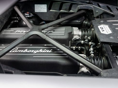 Used 2015 Lamborghini Huracan LP 610-4 image 40