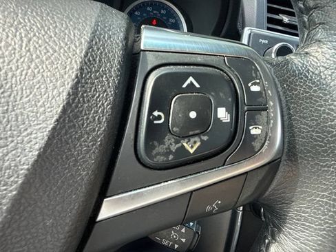 Used 2015 Toyota Camry XLE FWD image 10