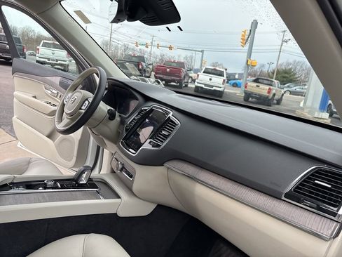 Certified 2023 Volvo XC90 B6 Plus w/ Protection Package Premier image 32