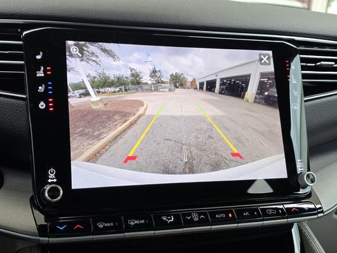 New 2025 Jeep Wagoneer Series II image 23