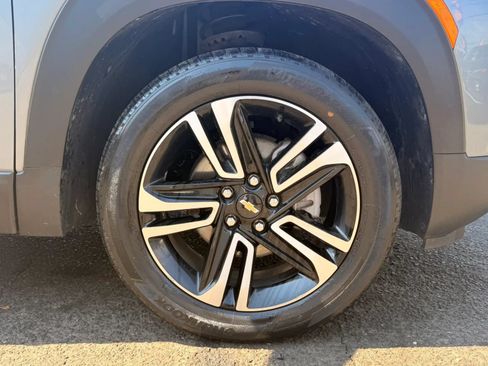 Used 2022 Chevrolet TrailBlazer LT w/ LPO, Trailering Package AWD/4WD image 29