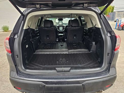 Used 2023 Subaru Ascent Touring AWD/4WD image 16
