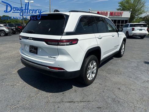 Used 2023 Jeep Grand Cherokee Limited w/ Luxury Tech Group II image 14