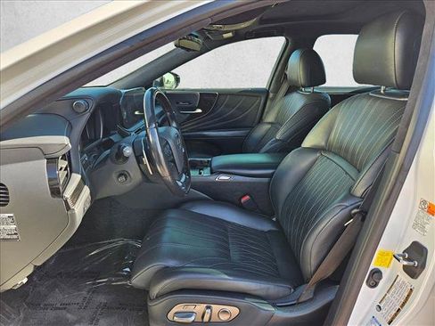 Used 2022 Lexus LS 500 AWD w/ Interior Upgrade Package image 22