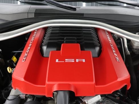 Used 2015 Chevrolet Camaro ZL1 RWD image 18