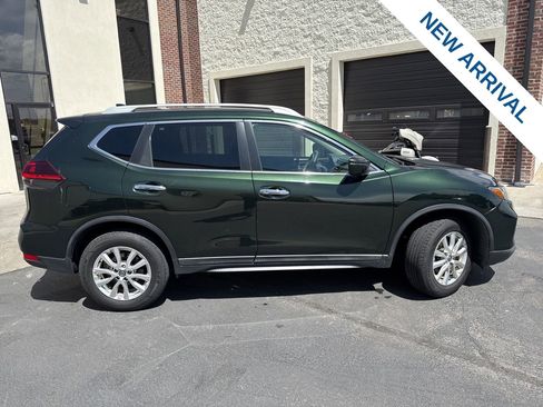 Used 2020 Nissan Rogue SV AWD/4WD image 8