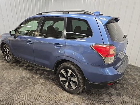 Used 2017 Subaru Forester 2.5i Premium w/ All-Weather Package AWD/4WD image 10