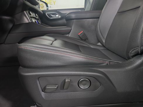 Certified 2024 Chevrolet Tahoe RST image 31