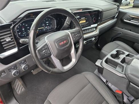 Used 2024 GMC Sierra 1500 Elevation image 11