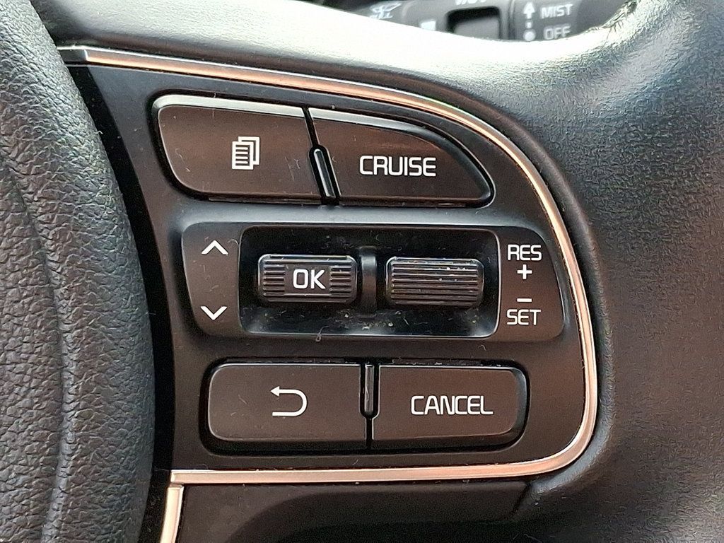 Used 2018 Kia Optima EX w/ Premium Package FWD image 24