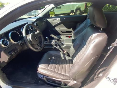 Used 2009 Ford Mustang Shelby GT500 RWD image 10