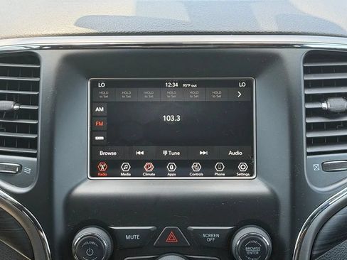 Used 2021 Jeep Grand Cherokee Laredo w/ Security & Convenience Group AWD/4WD image 21