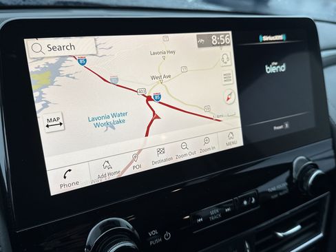 Used 2022 Nissan Armada SV w/ SV Appearance Package image 27