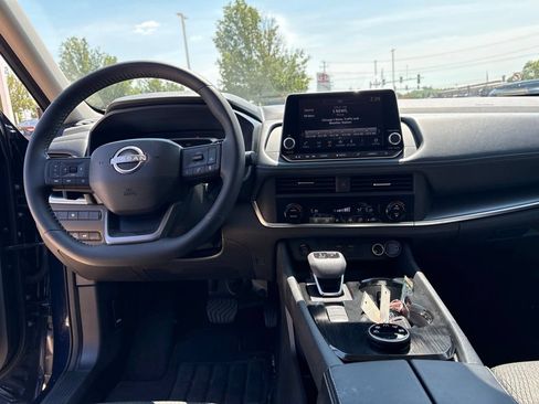 Used 2026 Nissan Rogue SV AWD/4WD image 22