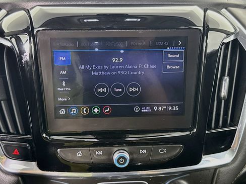 Used 2020 Chevrolet Traverse LT FWD image 16