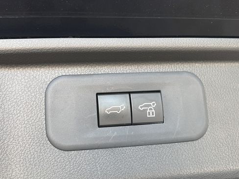Used 2024 Toyota Grand Highlander AWD image 16