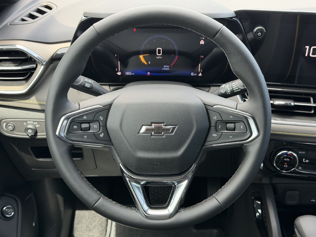 New 2026 Chevrolet TrailBlazer ACTIV w/ Convenience Package FWD image 12