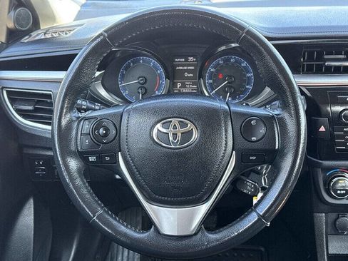 Used 2014 Toyota Corolla S image 22