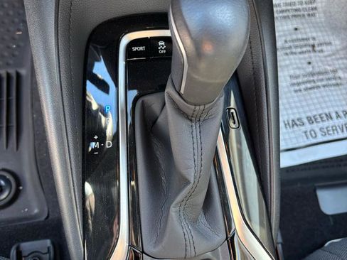 Used 2020 Toyota Corolla SE FWD image 19