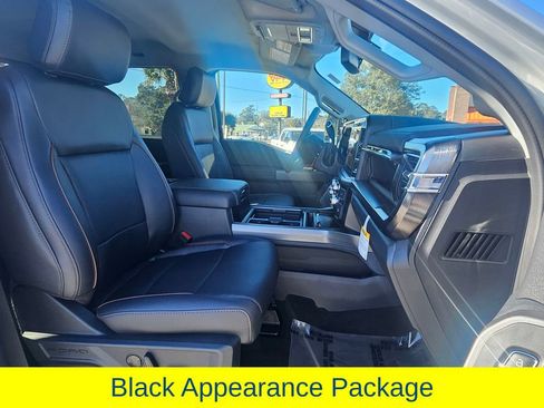 New 2026 Ford F250 Lariat w/ Black Appearance Package image 9