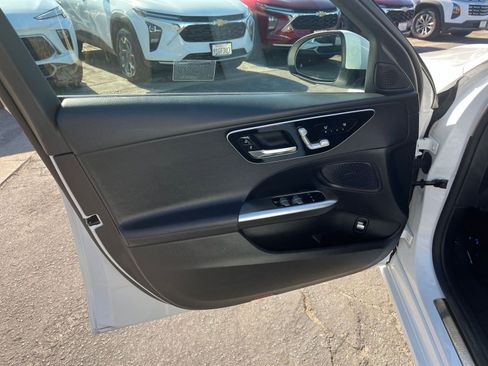 Used 2024 Mercedes-Benz C 300 Sedan image 18