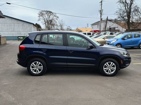 Used 2013 Volkswagen Tiguan S image 15