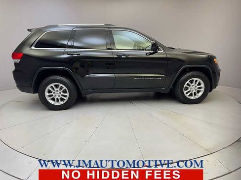 Used 2019 Jeep Grand Cherokee Laredo AWD/4WD image 6