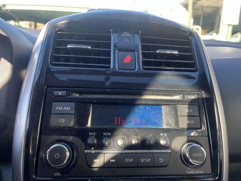 Used 2015 Nissan Versa Note SV FWD image 17