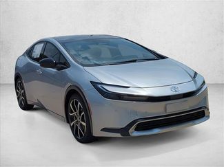 Used 2025 Toyota Prius Plug-In Hybrid FWD video 3
