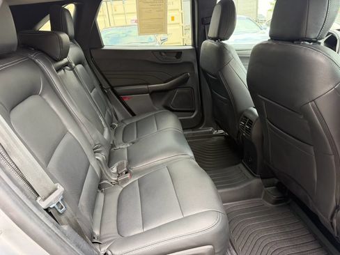 Used 2023 Ford Escape Active FWD image 19
