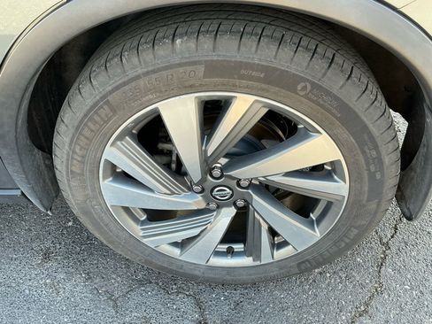 Used 2019 Nissan Murano SL image 9