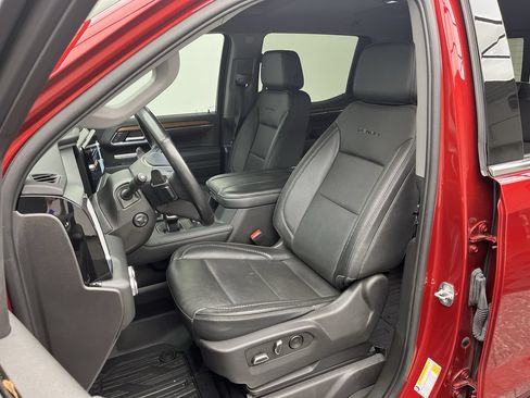 Certified 2023 GMC Sierra 1500 Denali w/ Technology Package AWD/4WD image 10