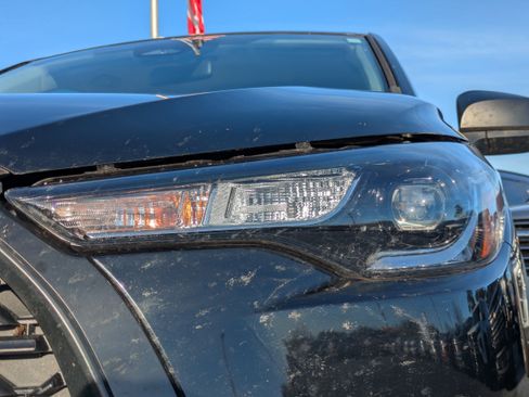 Used 2023 Toyota Corolla Cross L image 29