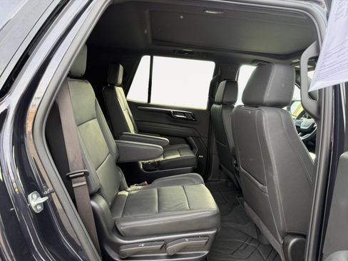 Used 2025 Chevrolet Tahoe Z71 w/ Comfort Package image 18